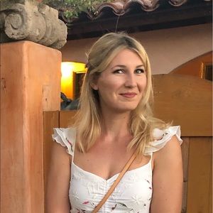 Meet your Posher, Hannah